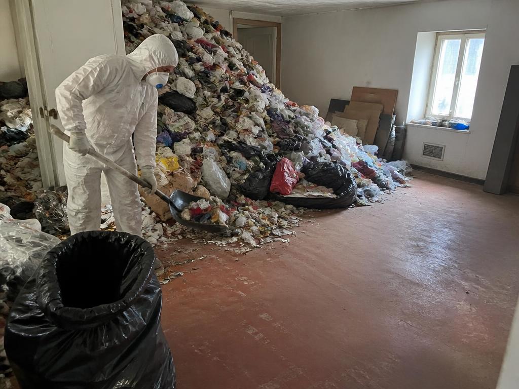 Façade et parties communes d'immeuble remises à neuf